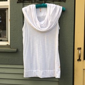 Lucy Body & Mind White Cowel Neck Sleeveless Top S